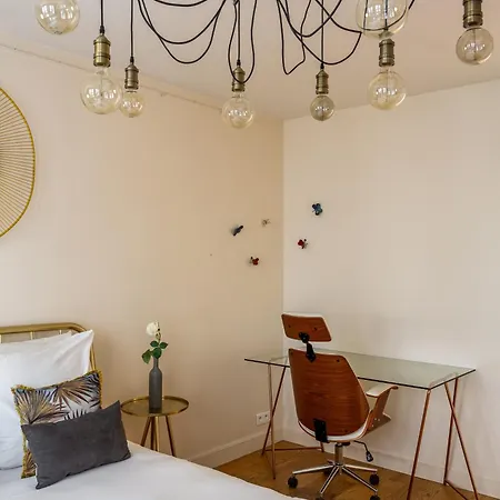 The Charming Rue Cler Apartment *